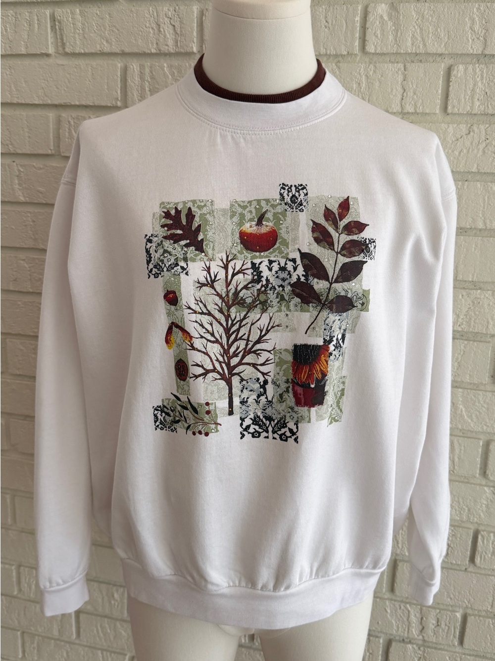 Vintage Fall Autumn Harvest Pumpkin Tree Graphic Crewneck Sweatshirt